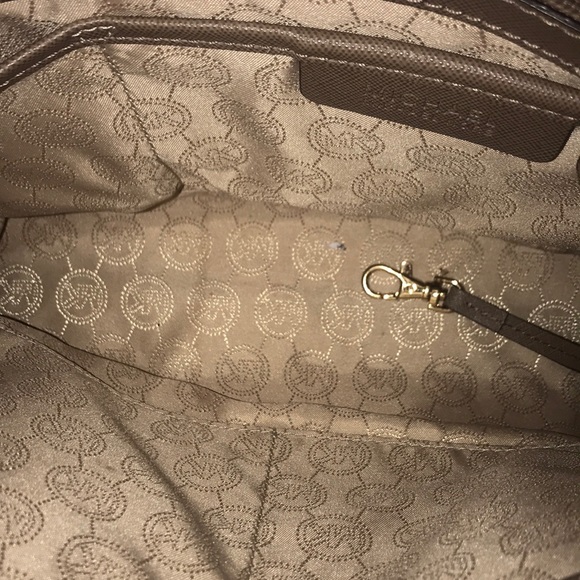 Michael Kors Leather Purse - Picture 4 of 8